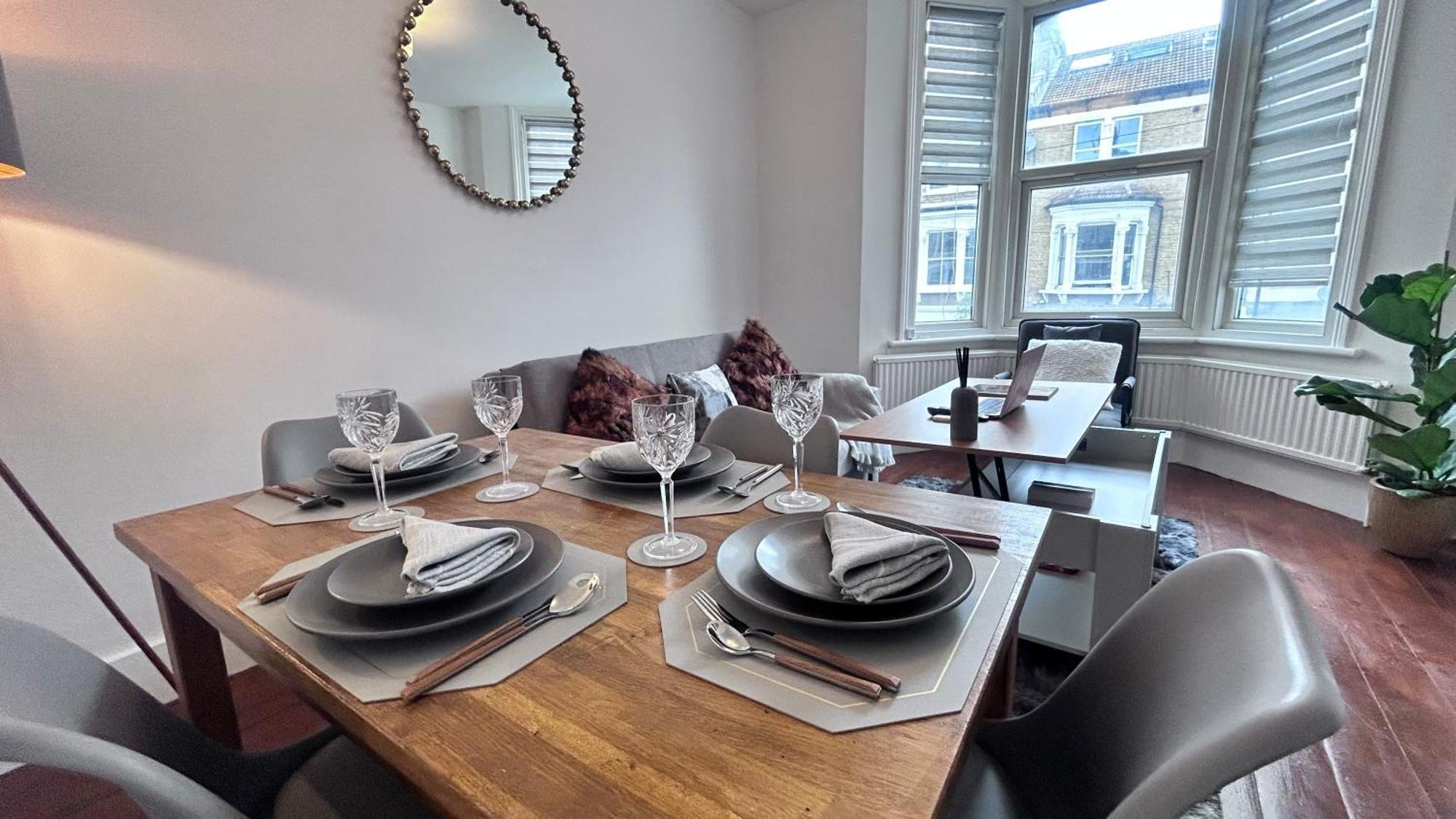 Апартаменты Qties Beautiful Abode Brixton